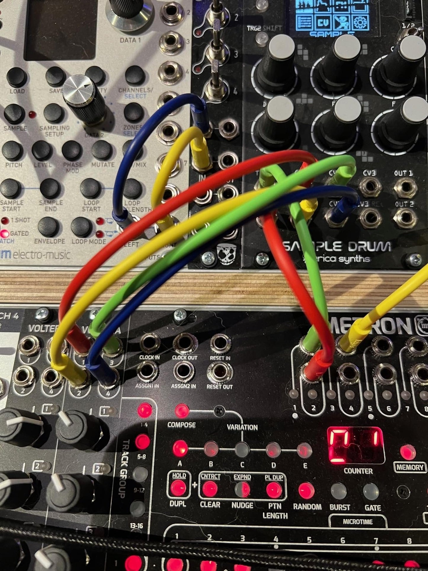 Starving Students Music Supplies Luigi's Modular mPatch Mini Eurorack Patch Cables - White 30 cm (12 in) 5 Pack